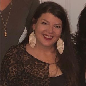 Meet your Posher, Kasi